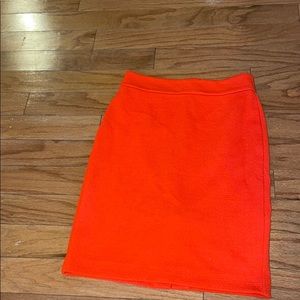 ANN TAYLOR FACTORY RED TEXTURED SKIRT